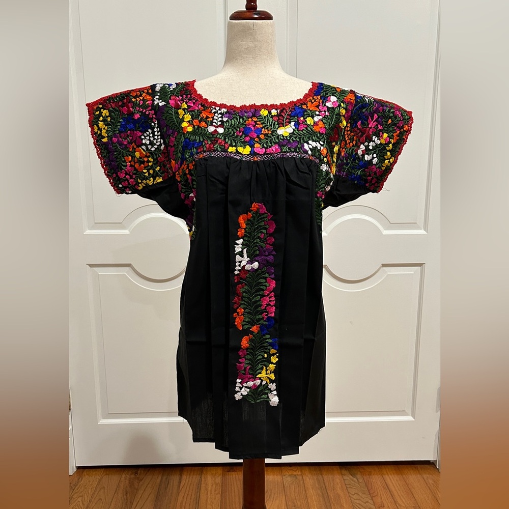 Hand Made Embroidered San Antonino Blouse, Mexican top, S/M/L.